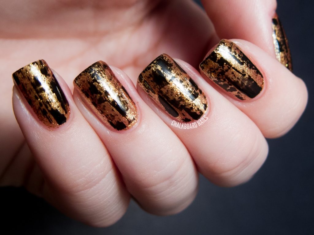 30 Black And Gold Nails