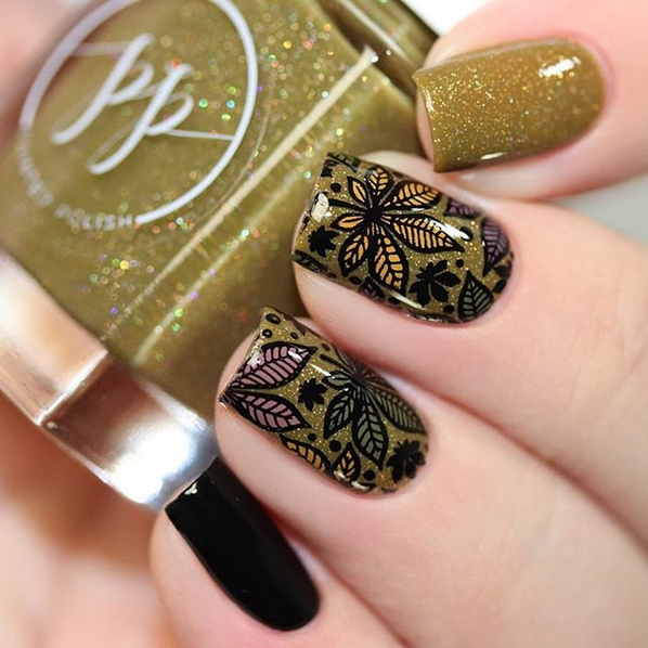 black and gold leaves nails