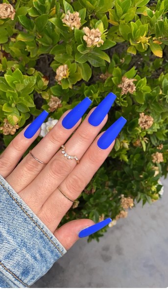 Matte blue ombre coffin nails