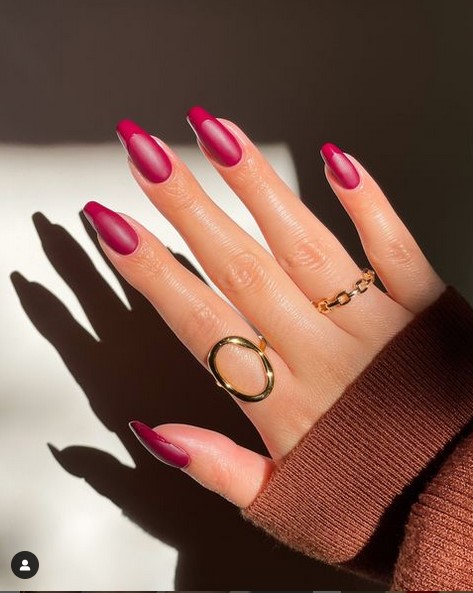 Red matte nails